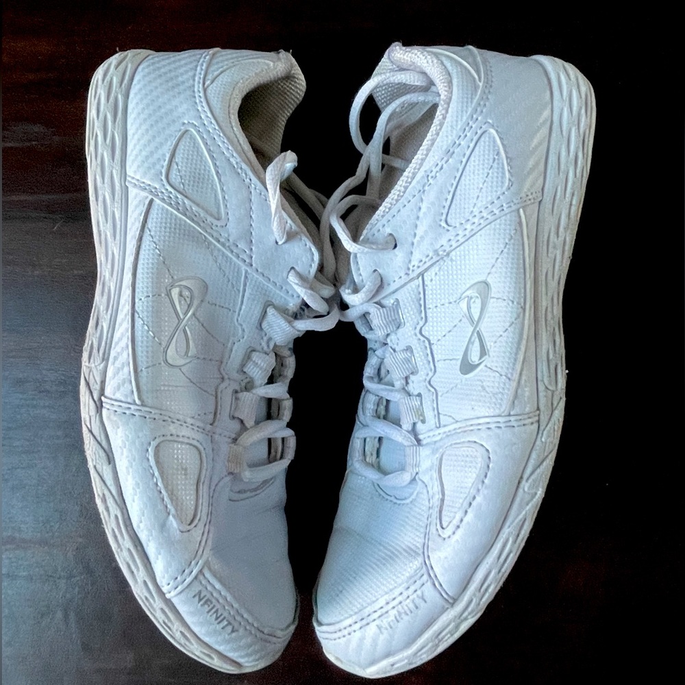 Nfinity rival cheer shoes- Women’s 8.5